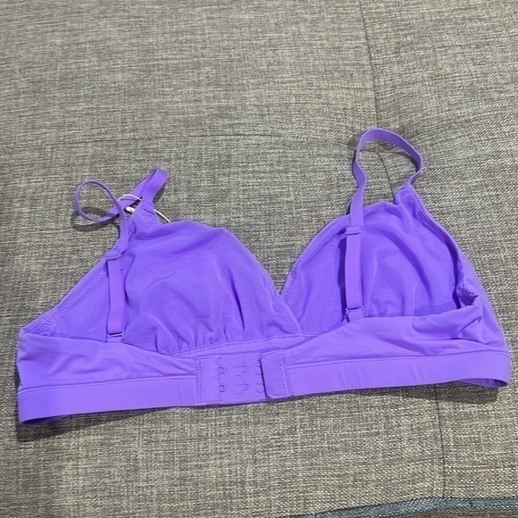 Skims Fit Everybody Crossover Bralette - Picture 2 of 15